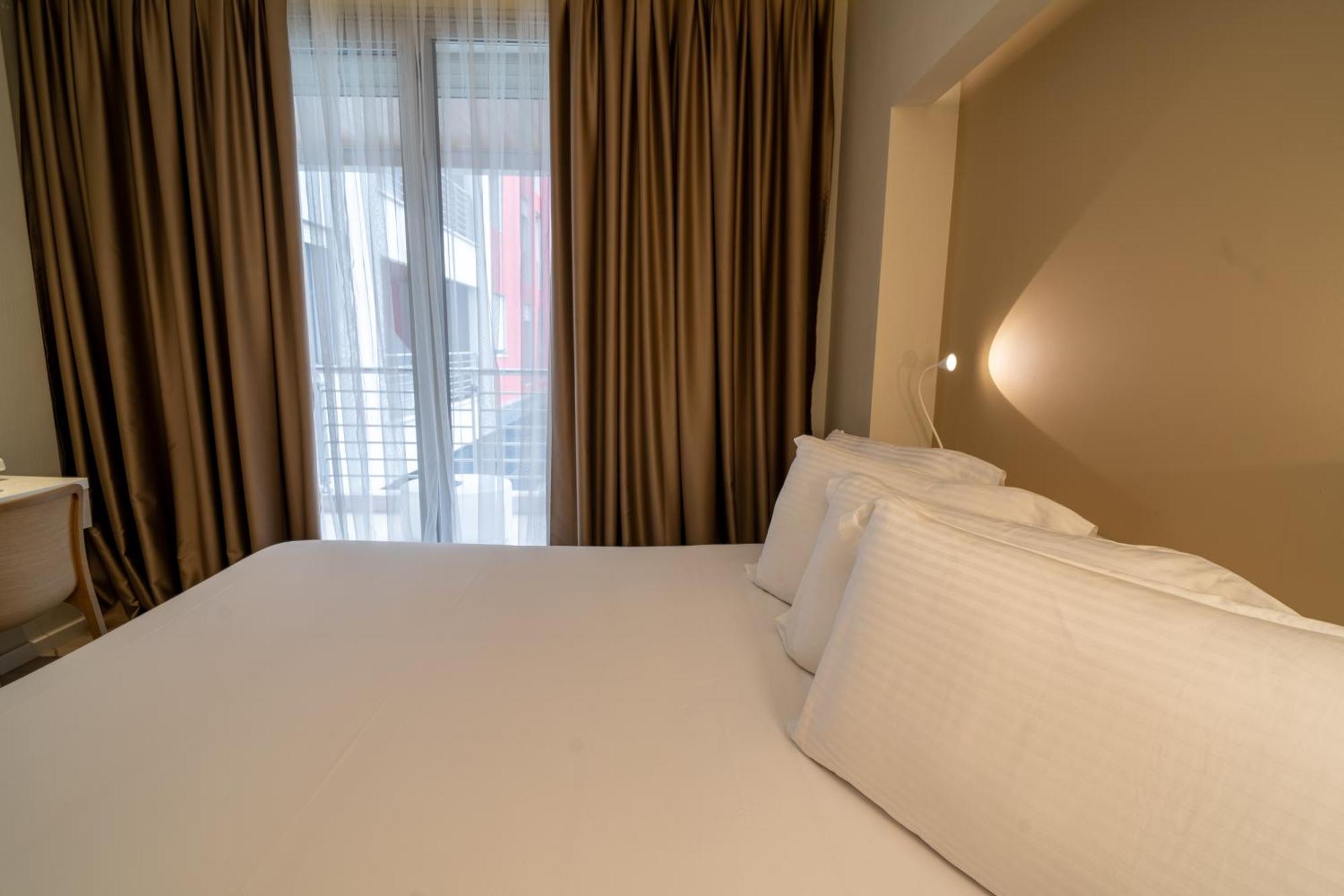 Lake Drive Rooms&Apartments Tirana Bagian luar foto