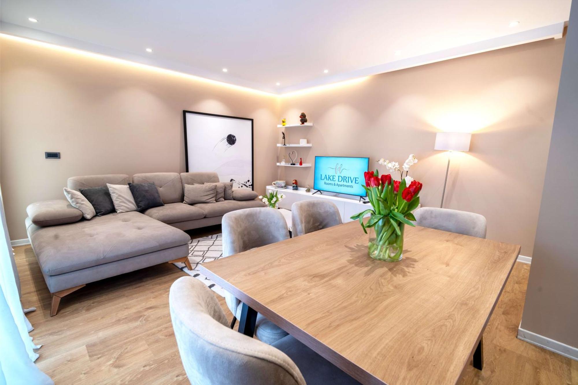 Lake Drive Rooms&Apartments Tirana Bagian luar foto