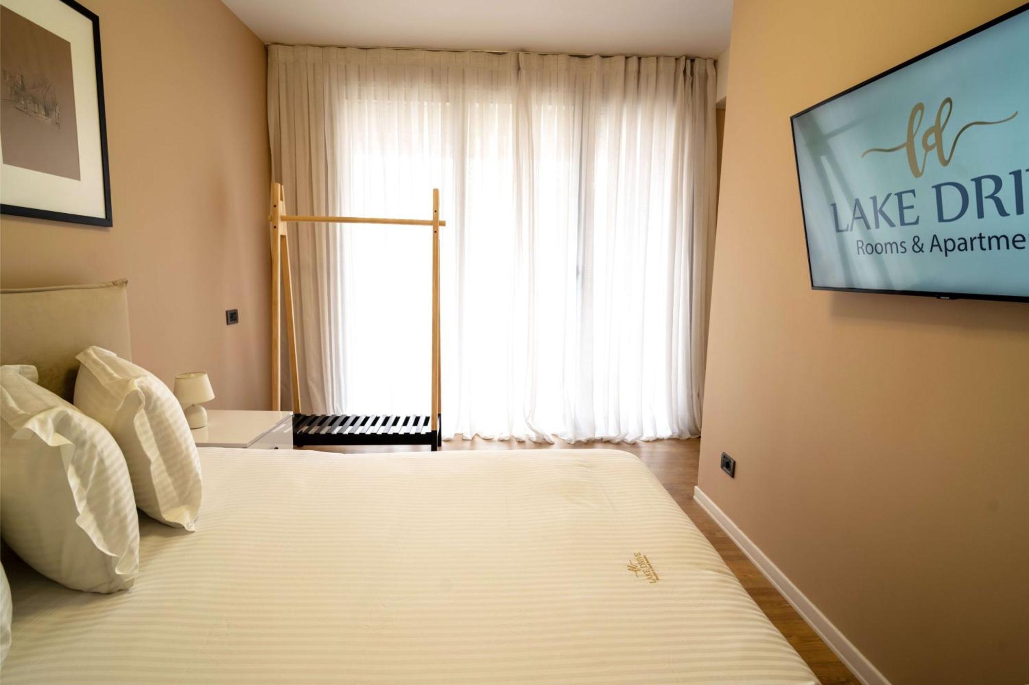 Lake Drive Rooms&Apartments Tirana Bagian luar foto