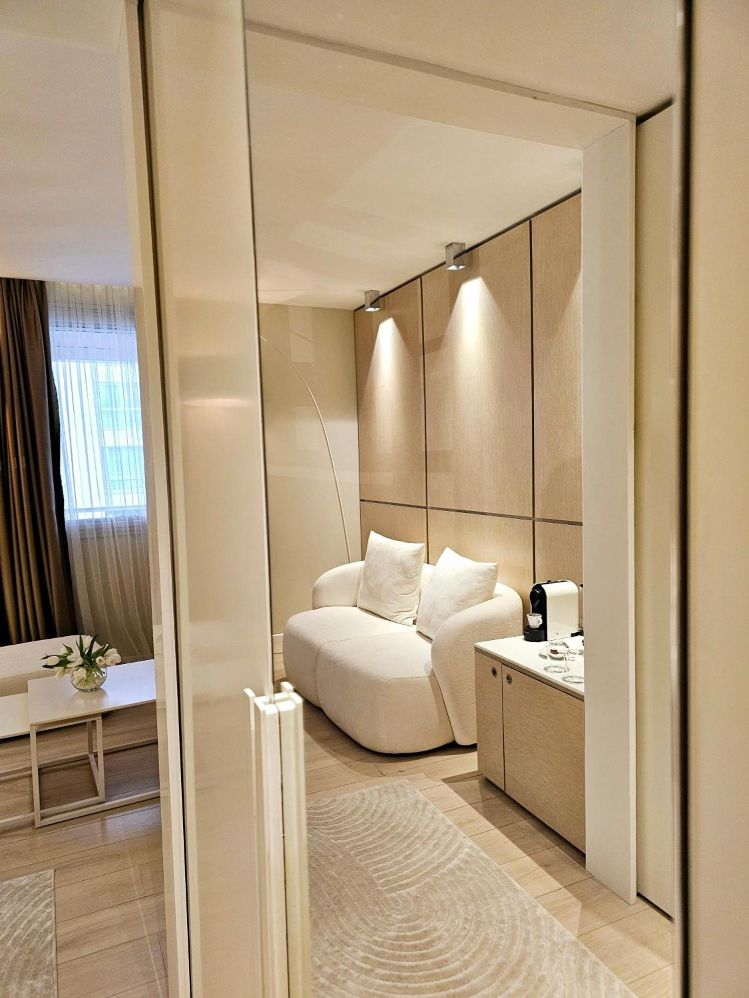Lake Drive Rooms&Apartments Tirana Bagian luar foto